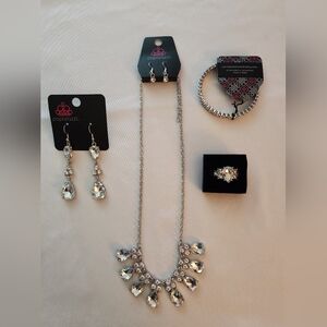 Paparazzi Silver Cz Jewelry Set